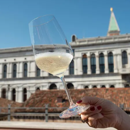 Ca' Dei Dogi Affittacamere 4*