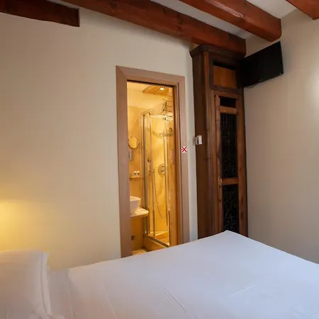 Ca' Dei Dogi 4*