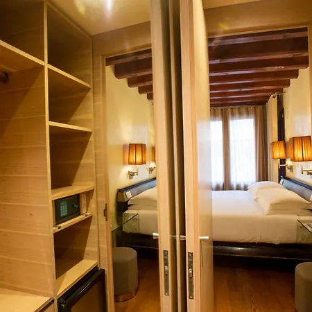 Ca' Dei Dogi Pensionat 4*
